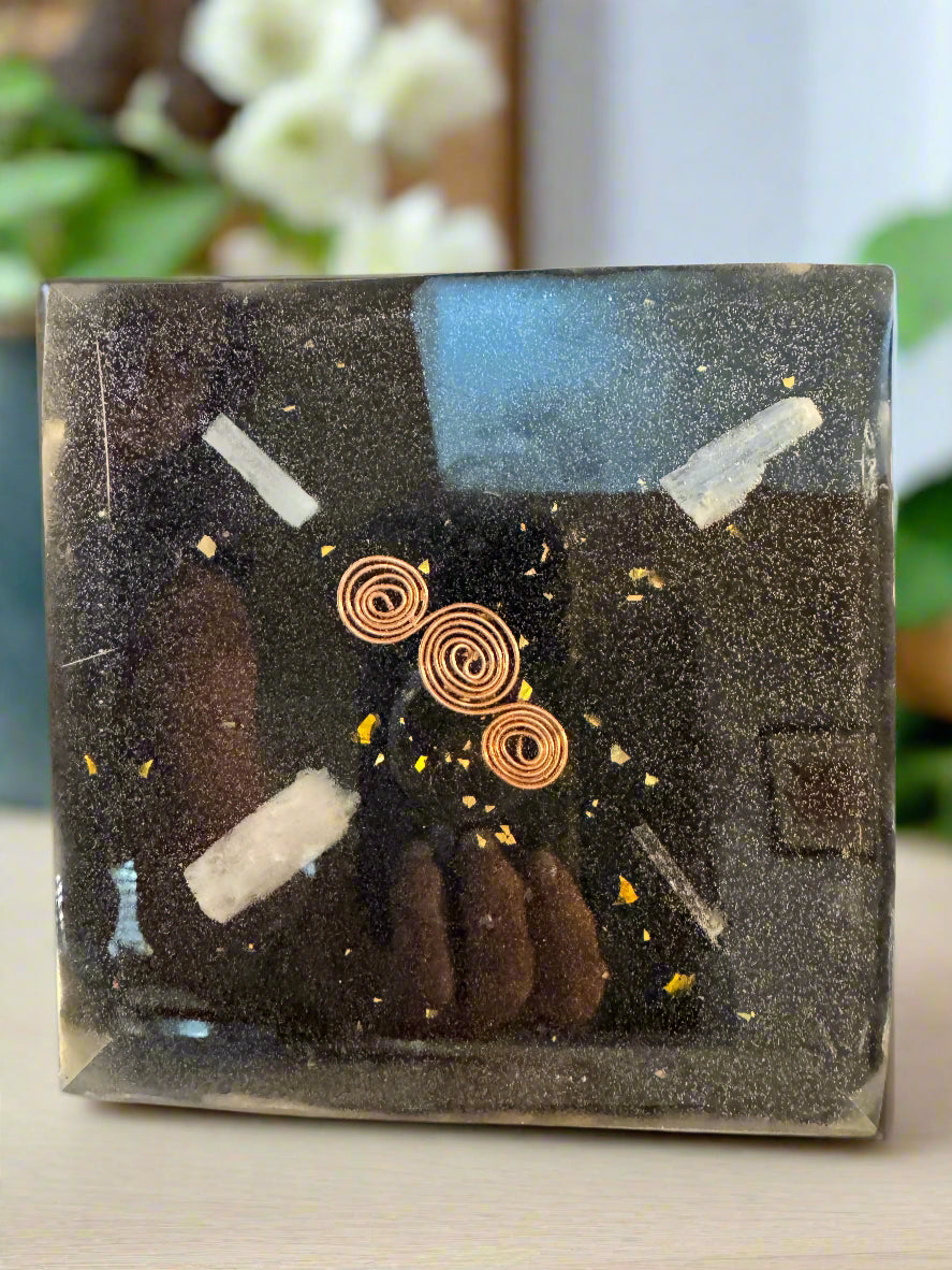 XL Black & Gold Protective Orgonite Pyramid with large Quartz