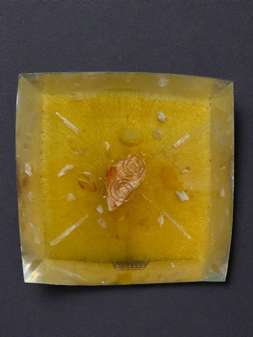 XL Solar Plexus Power and Abundance Pyramid with Citrine