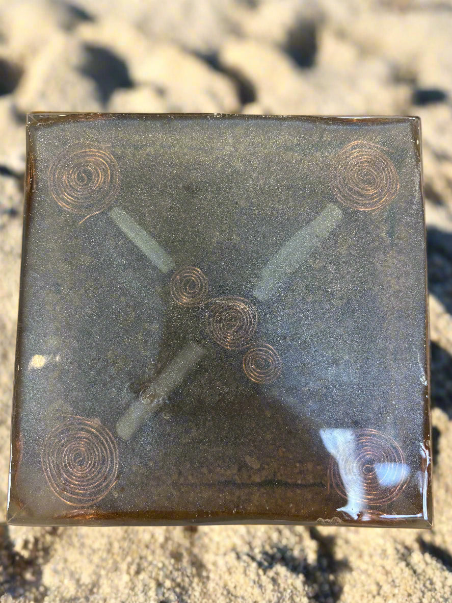 XL Atlantis Seashell Orgonite Pyramid